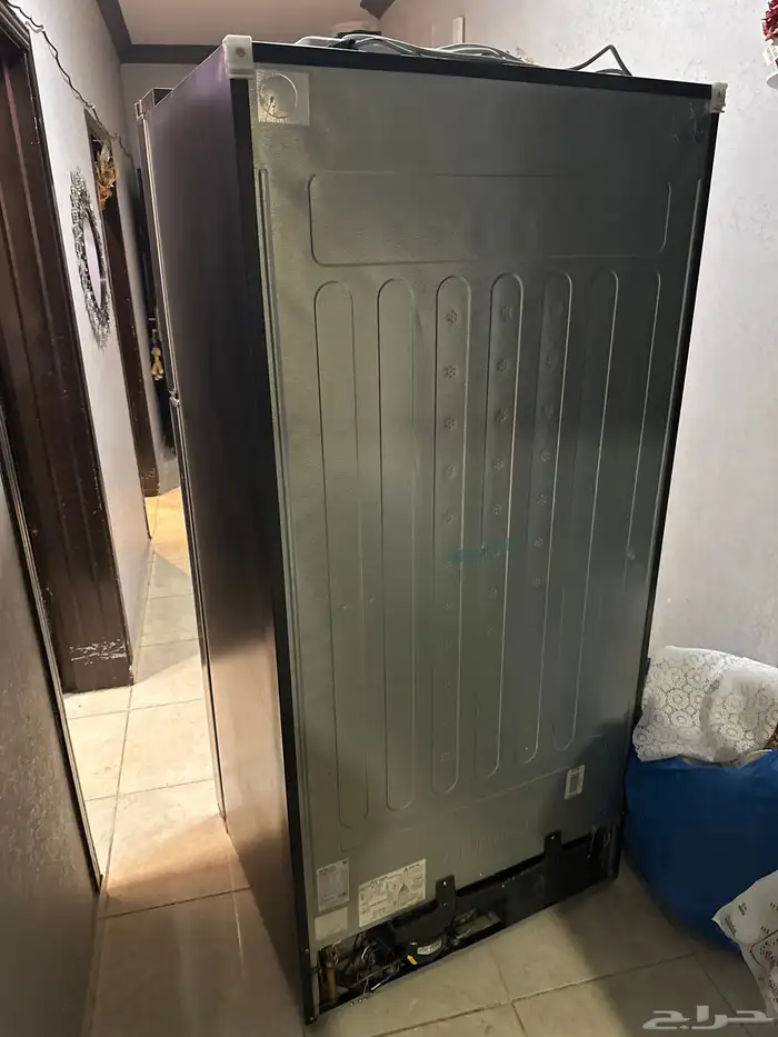 ثلاجة هيتاشي نظيفة 1