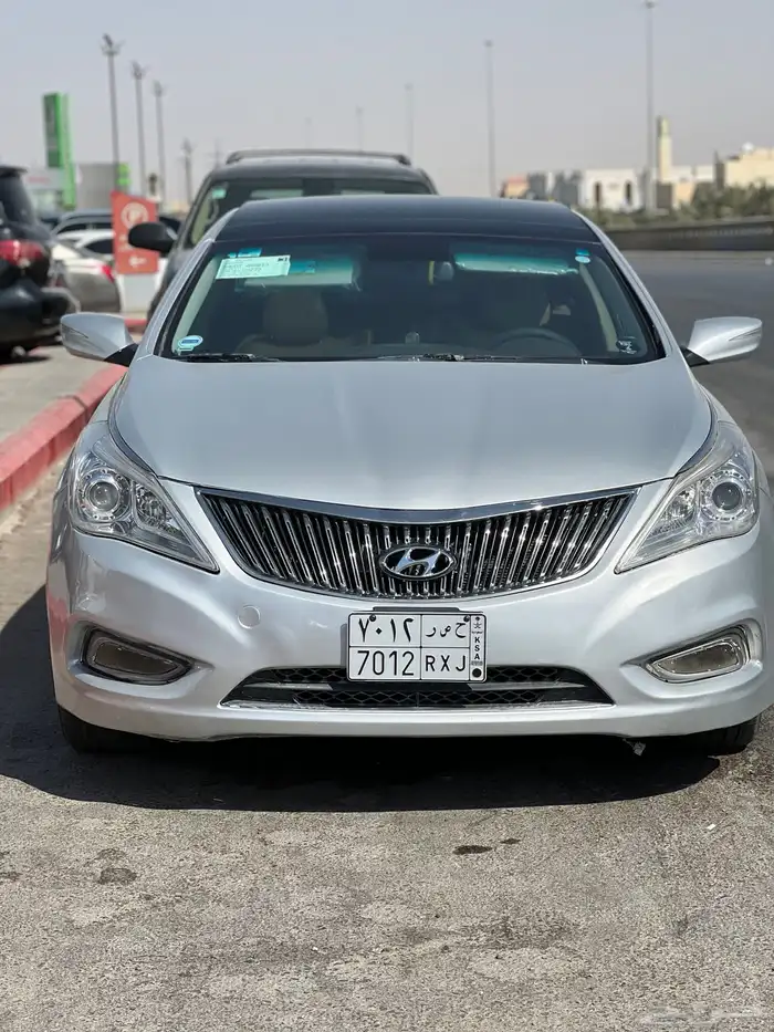 ازيرا 2015 فل كامل ممشى قليل نظيفه جدا 15