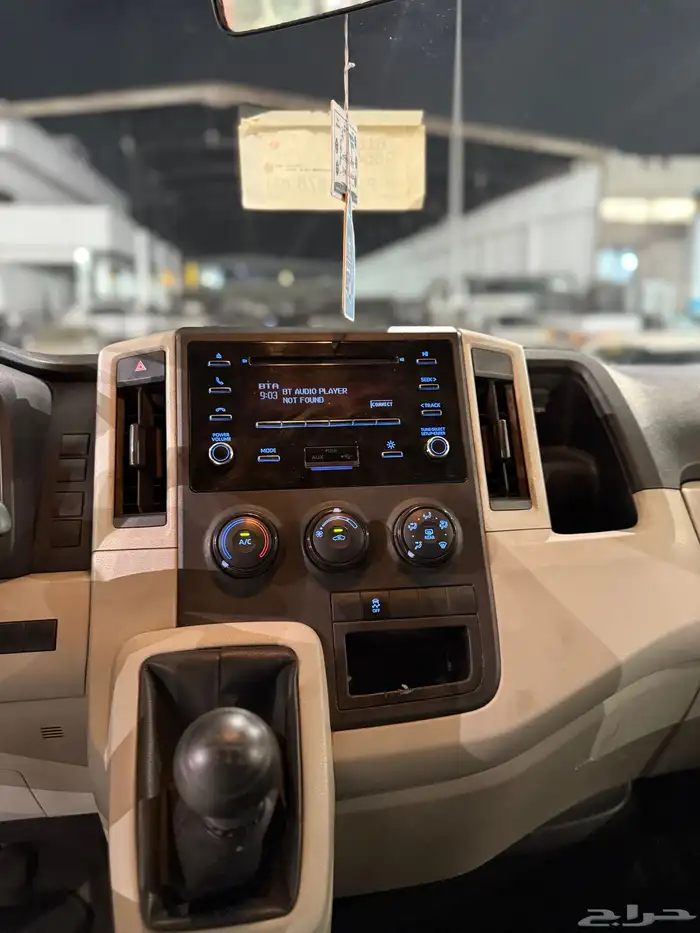 للبيع تويوتا هايس بضاعه موديل 2023 ديزل 17