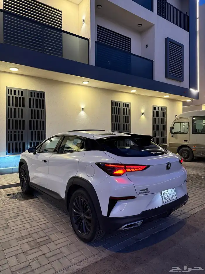 شانجان يوني تي 2023 ممشى قليل 3