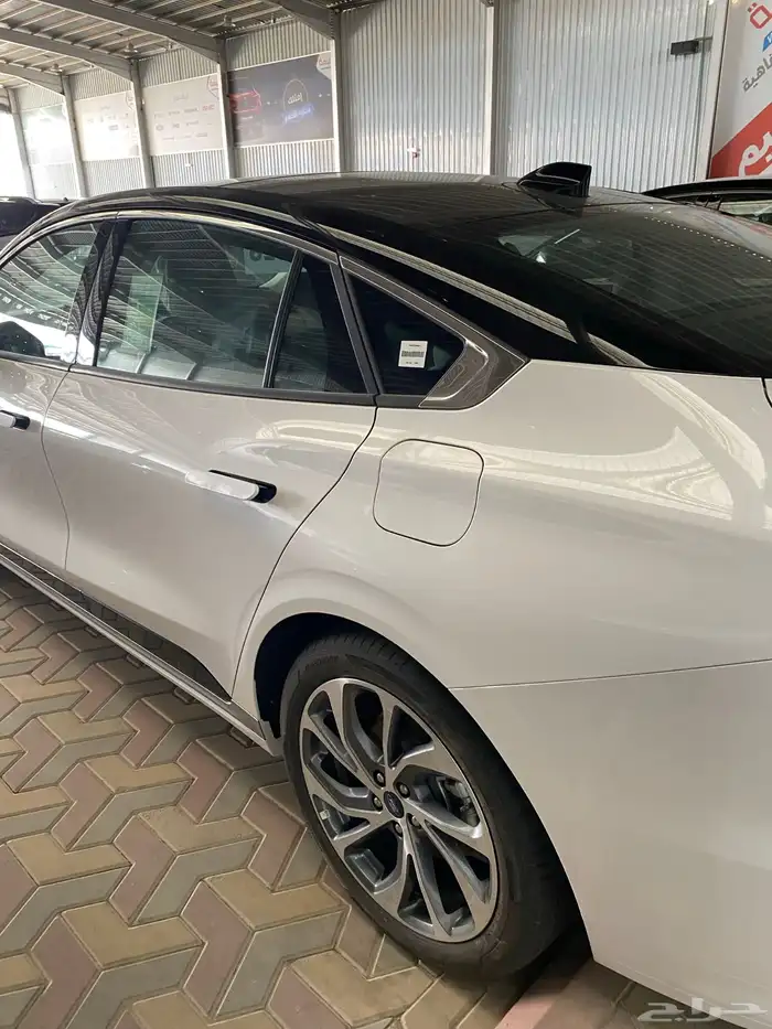 تورس 2026 تيتانيوم فل كامل جديدة اصفار كاش   بنك 8