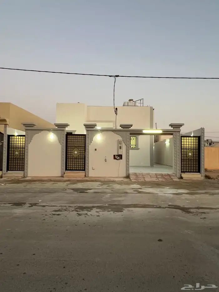 للايجار دور ارضي فالمجمعه حي المستقبل 0