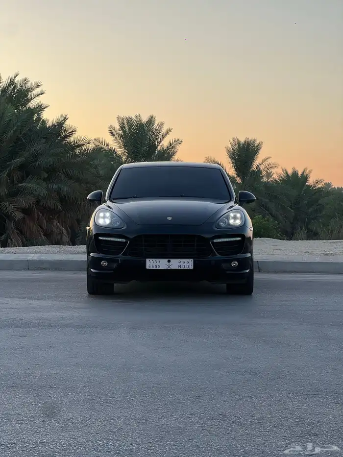 للبيع سيارة نظيفة  بورش كايين GTS 2013 4