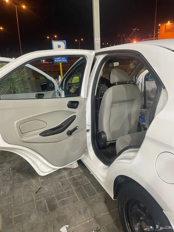 فورد فيجو 2018 15