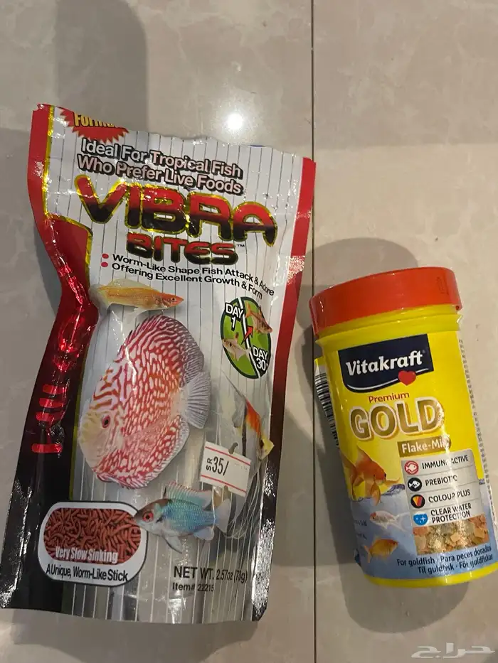 حوض سمك و جميع اغراضه 7