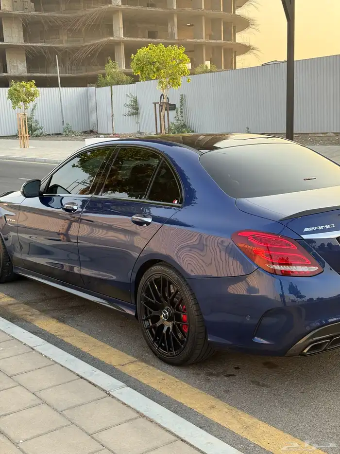 مرسيدس c63 الممشى قليل 2016 4