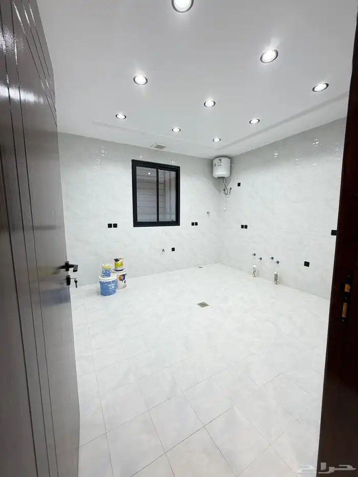 للبيع ارواف علوية وادوار أرضية حى الموسى موقع مميز 6