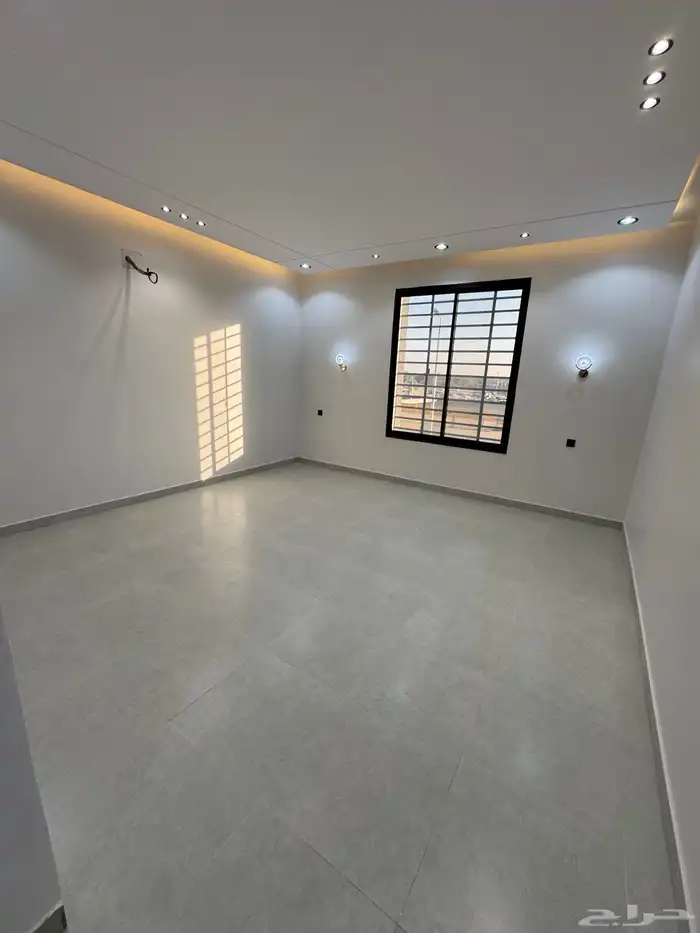 للبيع روف علوي دور ثاني مع ملحق بمشب مدخل مستقل بسعر مناسب 4