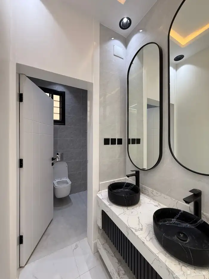 للبيع بحي الضيافة شقق أرضي وعلوي بسطح موقع كامل الخدمات 29