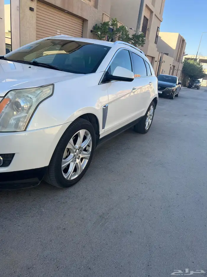 كاديلاك SRX 2016 10