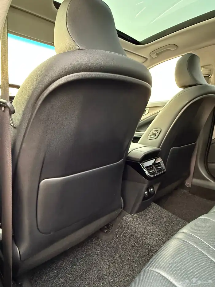 كيا K8 بنورما 2022 - 4 سلندر فل كامل بحالة الوكاله للبيع 15