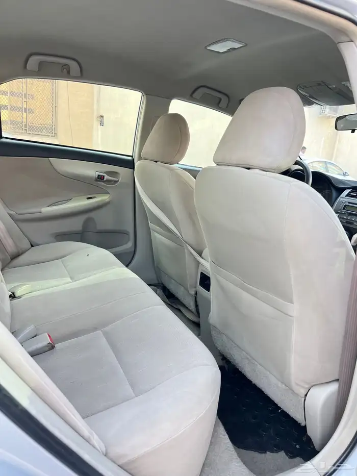 تويوتا كورولا موديل 2013 نظيف 25