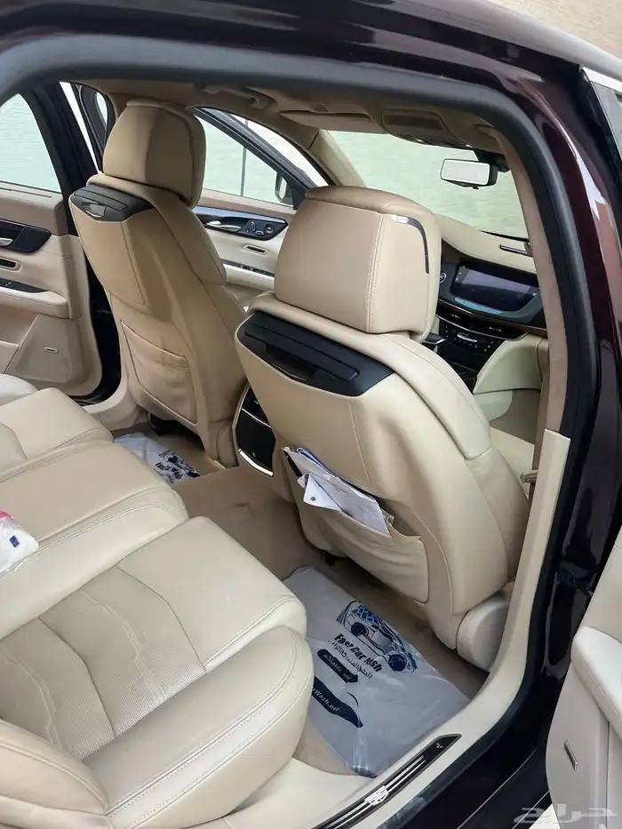 كاديلاك CT6 9