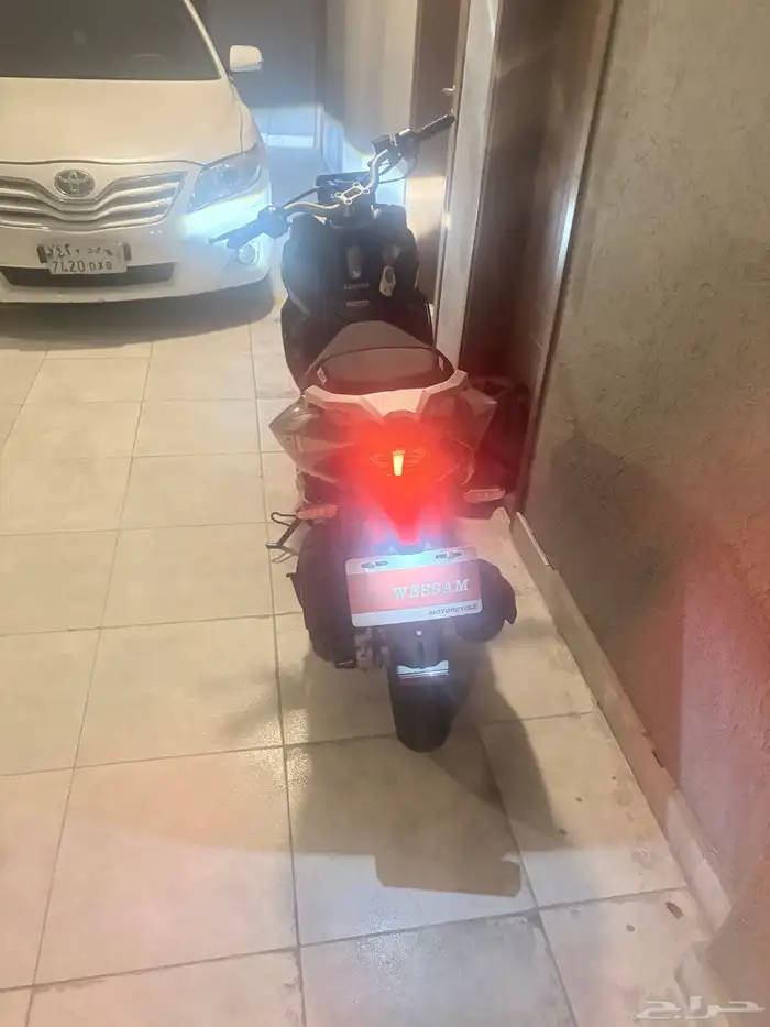 باب عجيب وسام R9 1