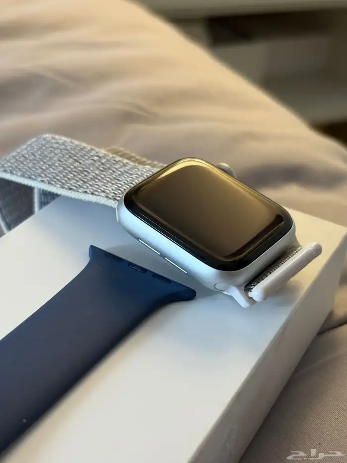 ساعة ابل ابل واتش 0