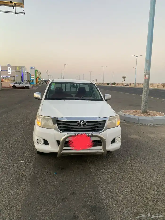 هايلوكس غمار 2013 نظيف 4