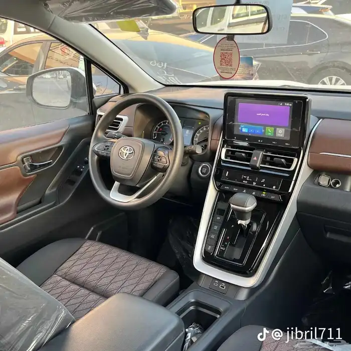 تويوتا انوفا 2025 GL بنزين وهايبرد 4
