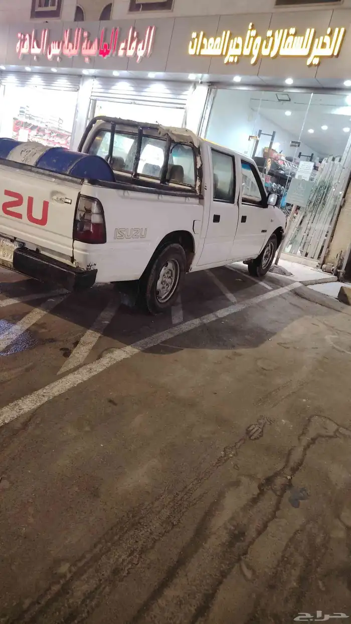 سياره اسيزو مديل 2002 للبيع مكينه قير على الشرط وضمان ب 1