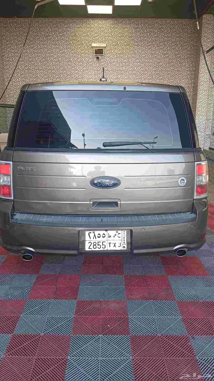 فورد فلكس 9