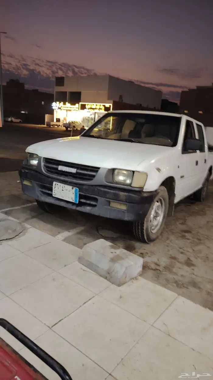 سياره اسيزو مديل 2002 للبيع مكينه قير على الشرط وضمان ب 4