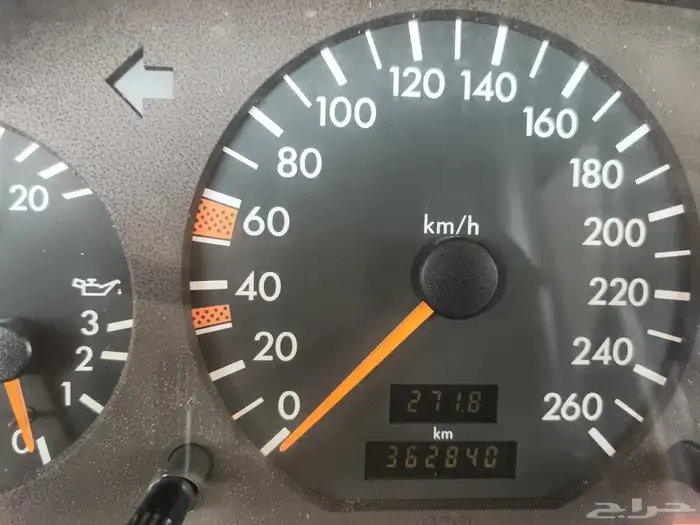 مرسيدس 98 نظيف للبيع تشليح التواصل مع الرقم الموجود 6