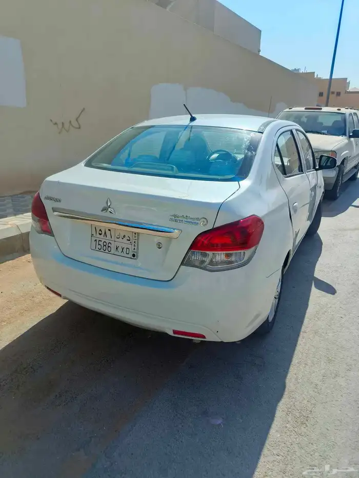 Mitsubishi Attrage 2018 4