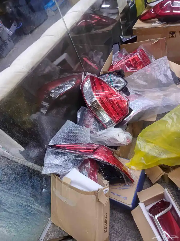 اضواء انوار زنون شمعات اسطبات عدسات محولات لمبات ليد قزاز شم 7