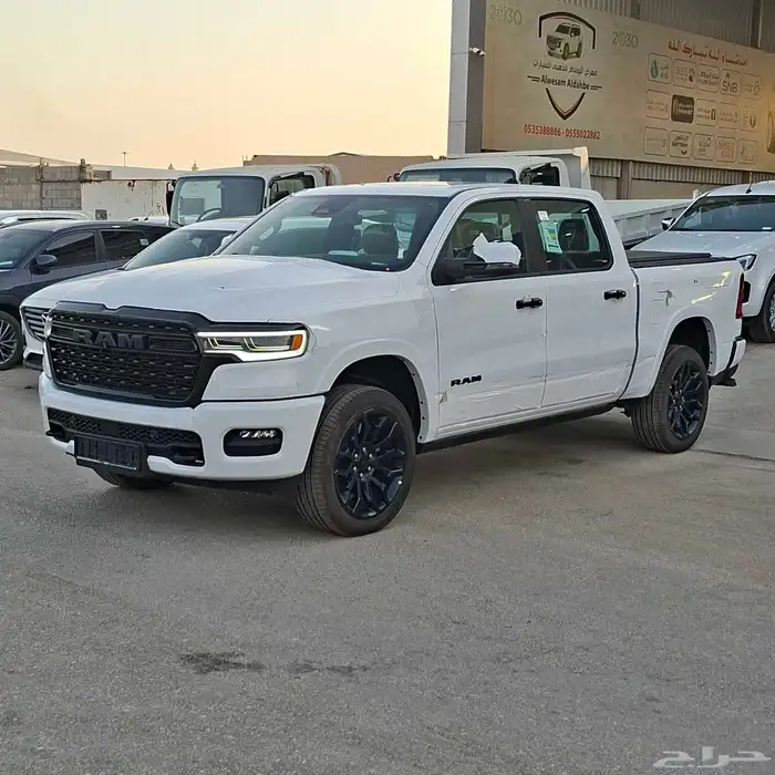 دودج رام 2025 لميتد بلاك اديشن خليجي السعر 295 شامل الضريبه 4