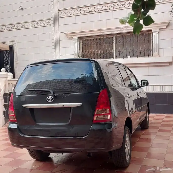 انوفا 2007 للبيع 2