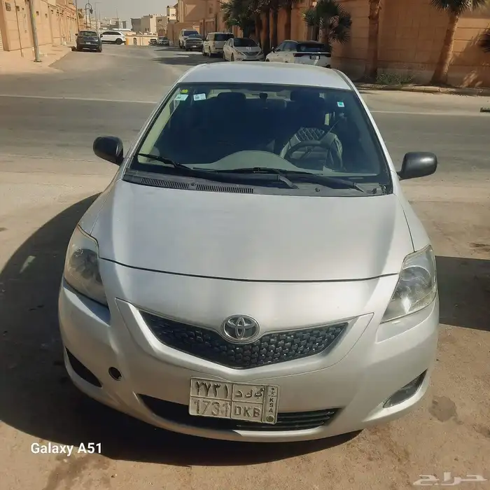 للبيع يارس 2011 متحركات وكاله شرط 0