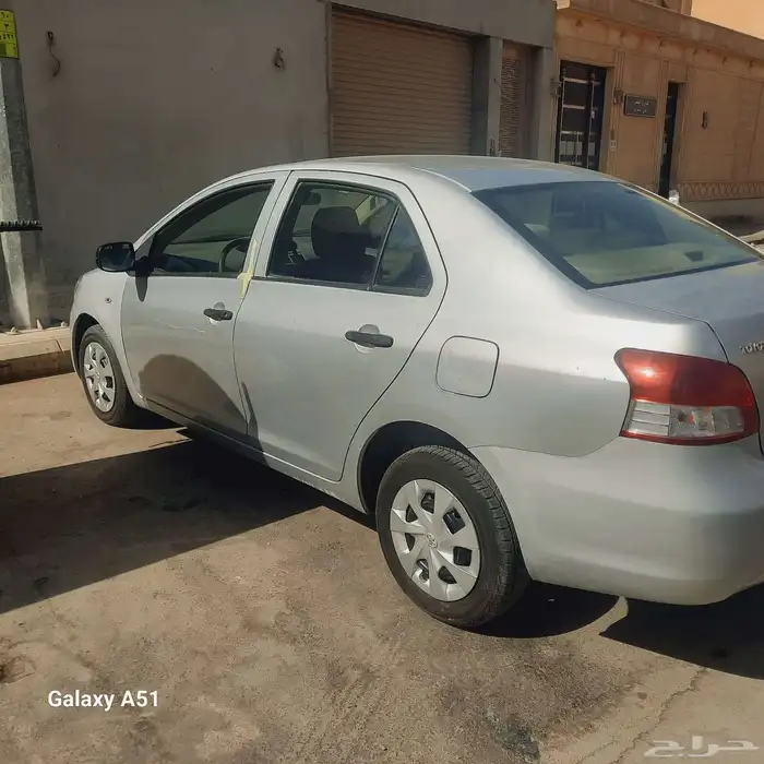 للبيع يارس 2011 متحركات وكاله شرط 3