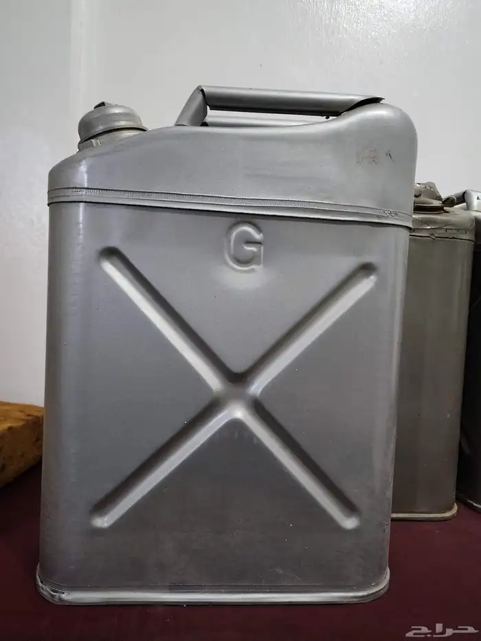 جركل بنزين جك جالون حديد الاصلي ربع تايوتا باترول جيب سفاري 0