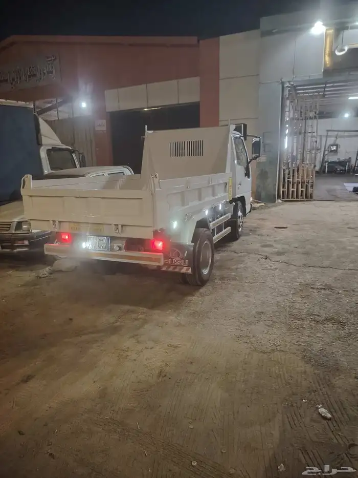 قلاب ايسوزو 2004 بكب نصف نقل 0