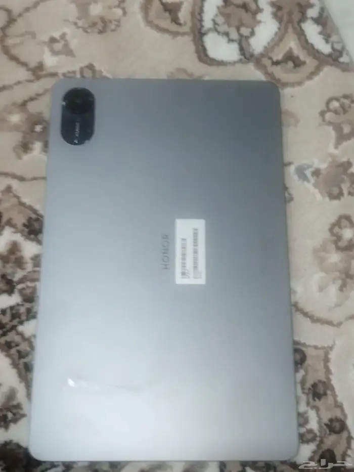 يوجد غلاف والكرتون HONOR PAD X8 0