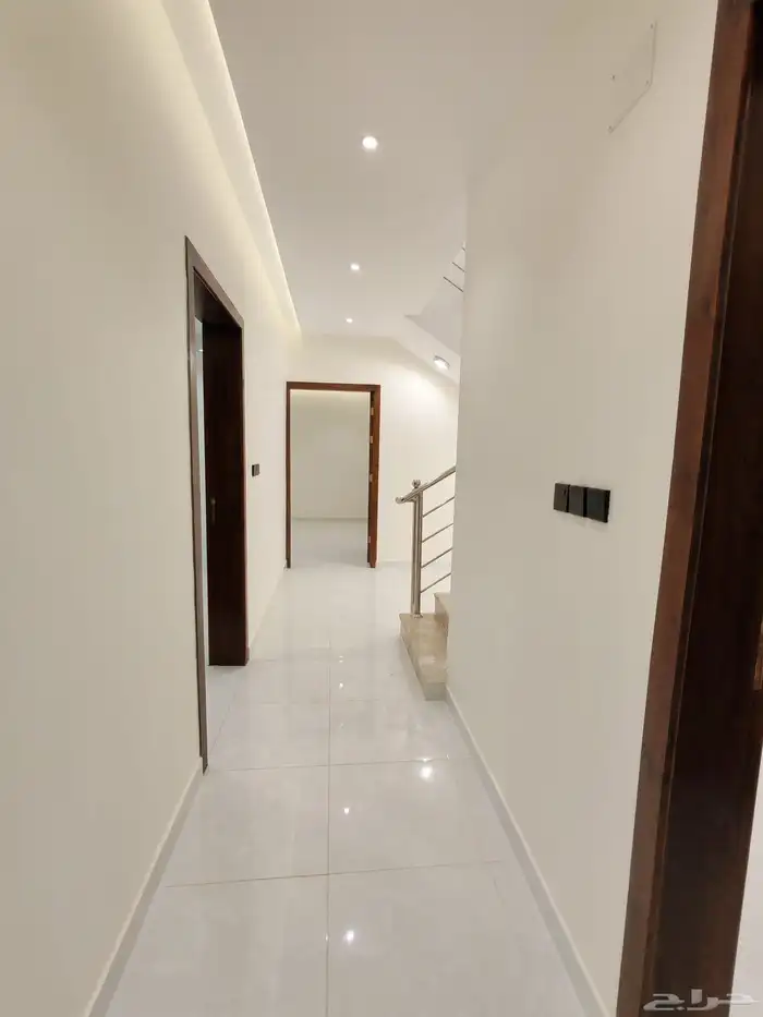 للبيع روف علوي مع بايكه سياره شمال الخميس تشطيب مودرن 13