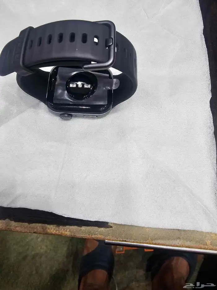 السلام عليكم اعرض لكم ساعة هواوي جديد افتحت بس من الكرتونة 5