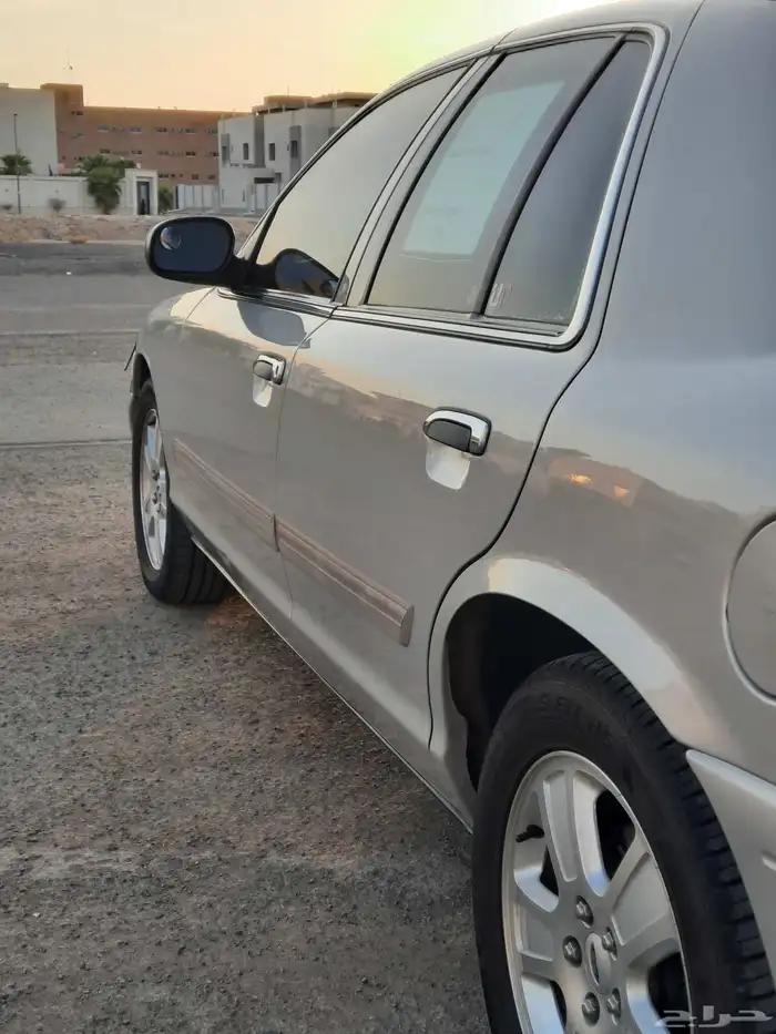 فورد كراون فكتوريا 2011 وارد الجزيرة 11