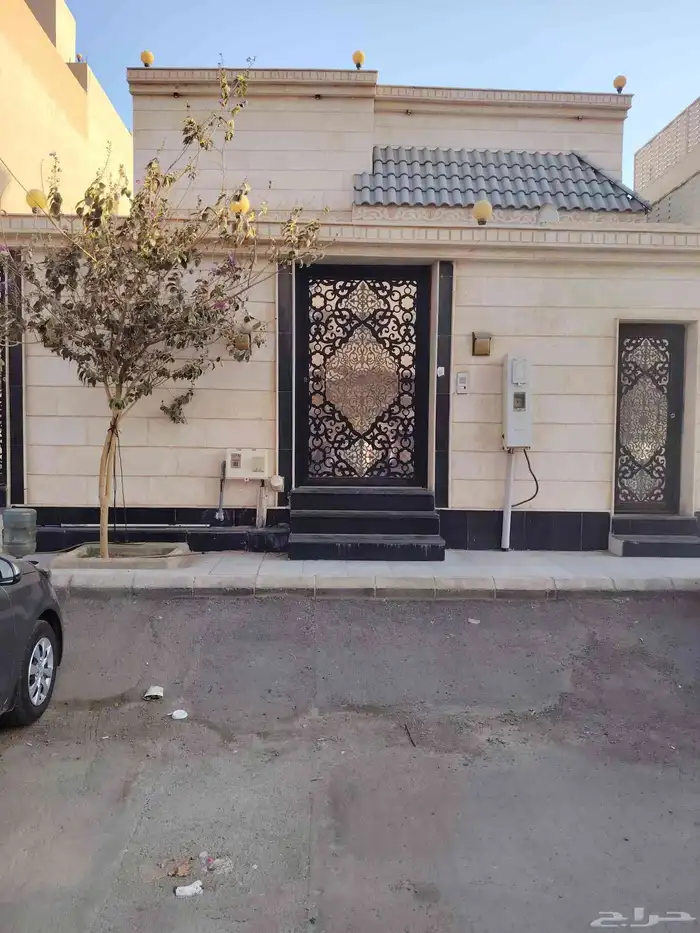 دور في حي الفلاح للبيع 0