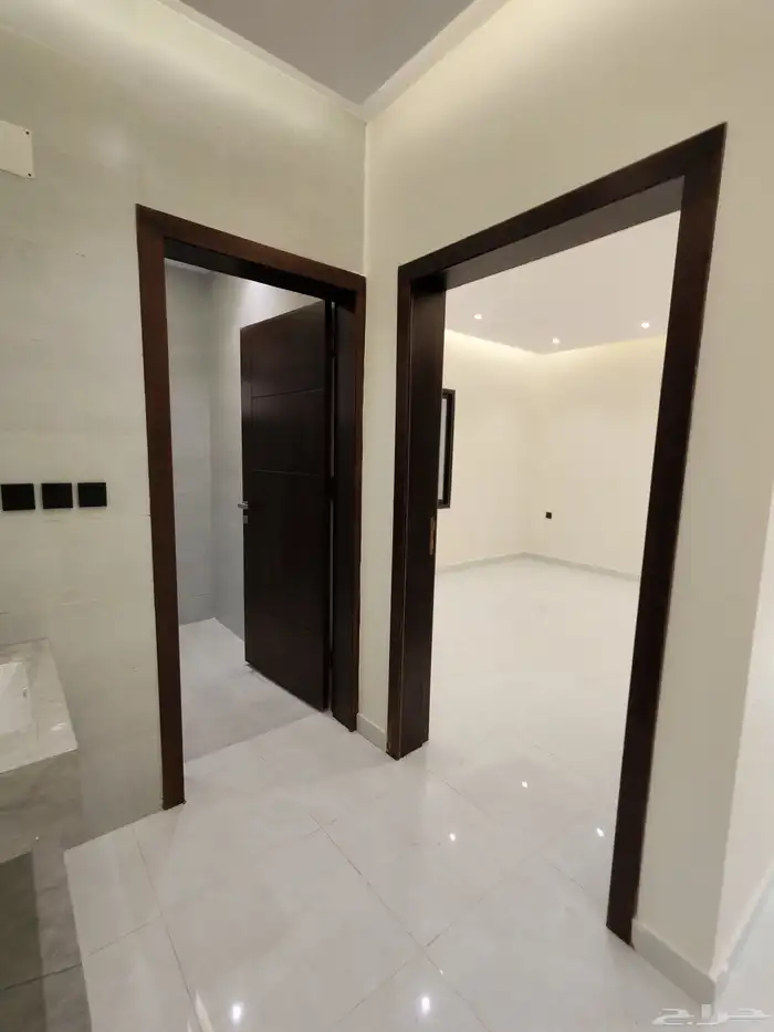 للبيع روف علوي مع بايكه سياره شمال الخميس تشطيب مودرن 25