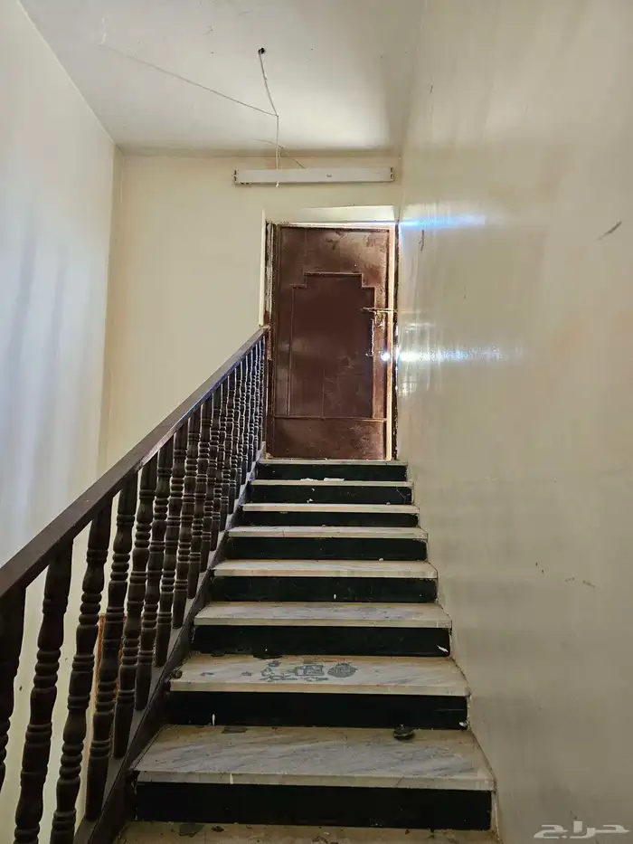 للبيع فيلا في حي طويق 400 م 6