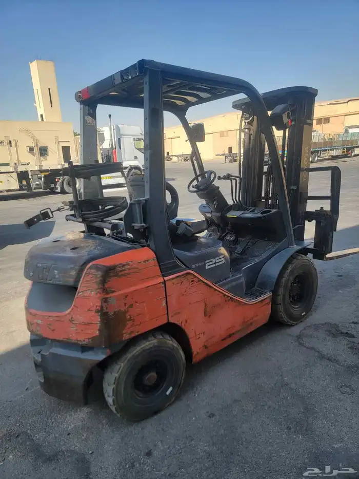 رافعه شوكيه 2.5 طن بنزين للبيع 1