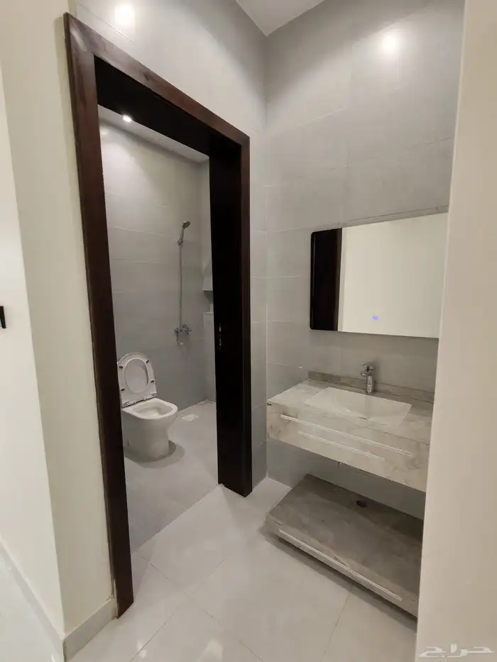 للبيع روف علوي مع بايكه سياره شمال الخميس تشطيب مودرن 21