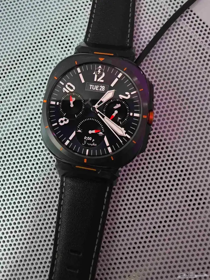 ساعة جلكسي الترا وأغراض ون بلس 0