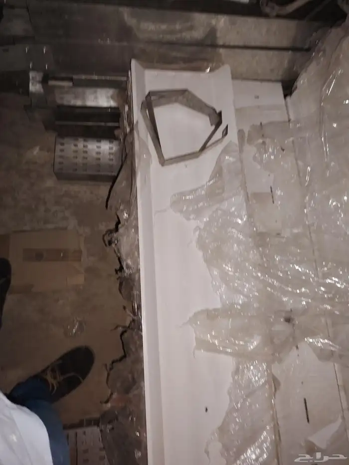 قواعد لمبات ليد رباعيه للأسواق 2