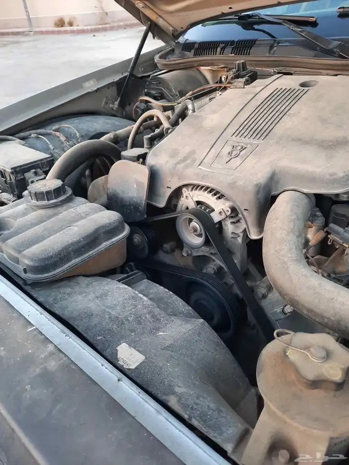 فورد كراون فكتوريا 2011 وارد الجزيرة 28