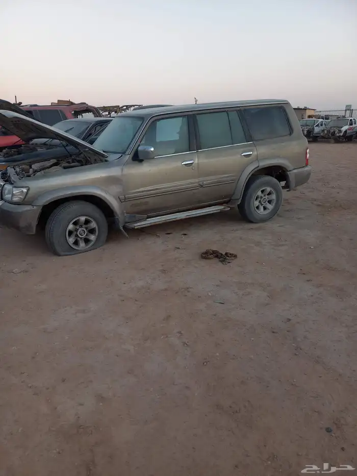 لبيع قطع غيار جيب نيسان 2000 0
