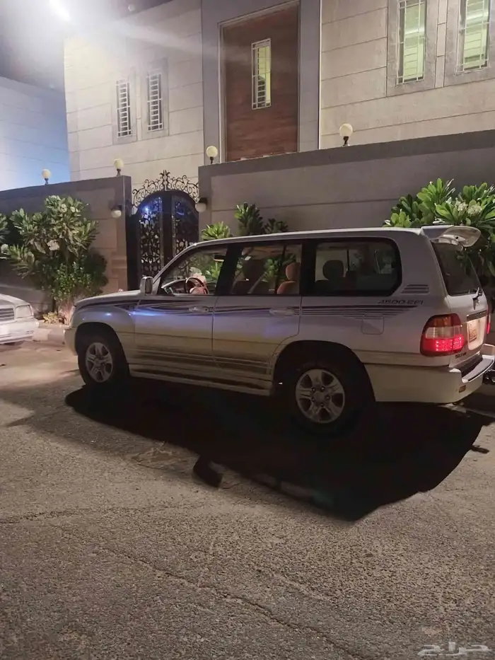 صالون جي اكس ار ليمتيد فل كامل مالك اول عداد 349000 كم 9