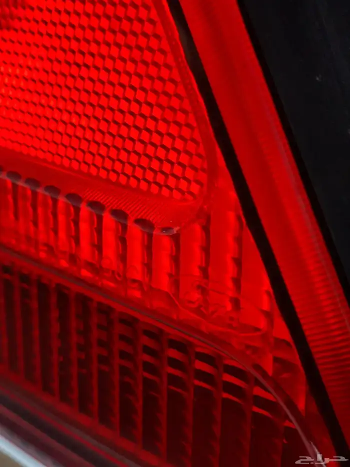 فورد كراون فكتوريا 2011 وارد الجزيرة 18