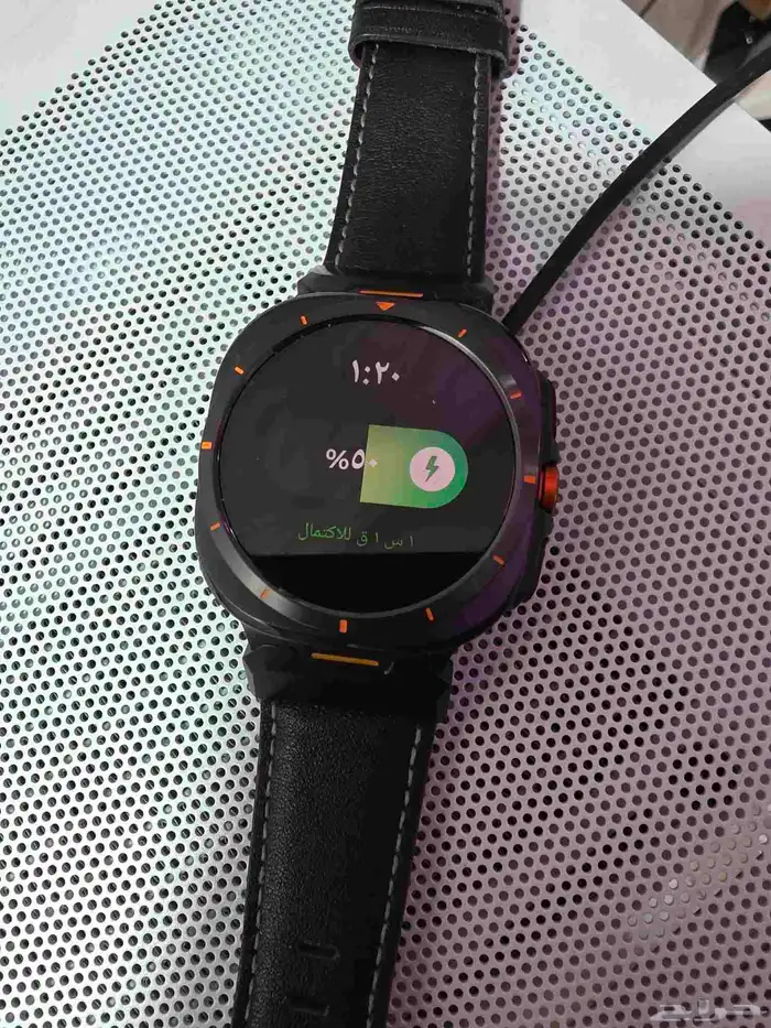 ساعة جلكسي الترا وأغراض ون بلس 1