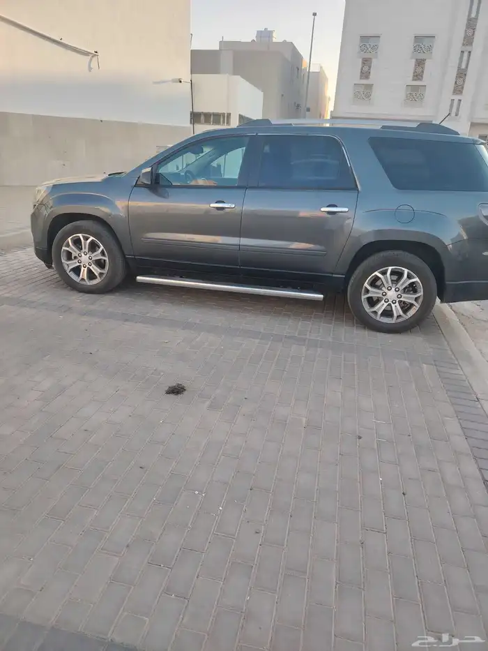 أكاديا جي ام سي 2014 نظيفة سيارة عائلية نظيفة جدا 9